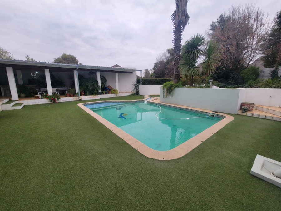4 Bedroom Property for Sale in Suidrand Free State